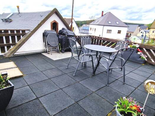 Terrassenwohnung zur Miete 670 € 4 Zimmer 110 m² 1. Geschoss frei ab 30.09.2026 Breitenbrunn Breitenbrunn/Erzgebirge 08359