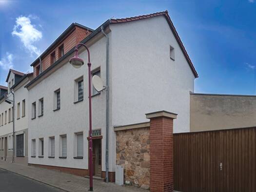 Einfamilienhaus zum Kauf 220.000 € 7 Zimmer 185 m² 240 m² Grundstück frei ab sofort Borna 04552