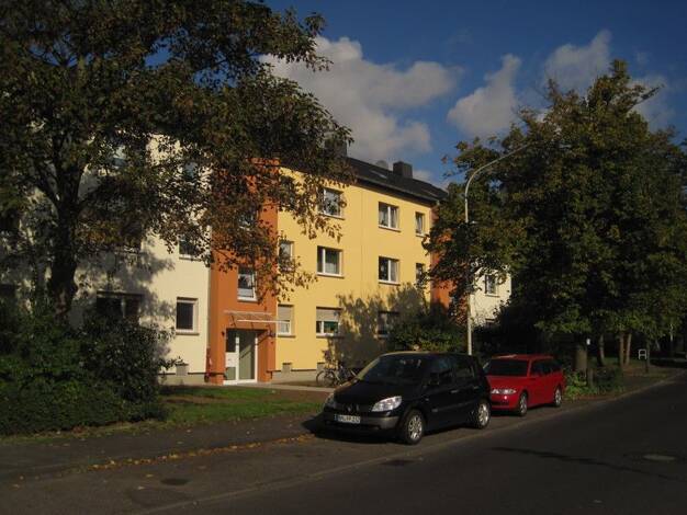 Wohnung zur Miete 639 € 3 Zimmer 68 m² 1. Geschoss frei ab 20.10.2025 Leipziger Str. 4 Brühl 50321