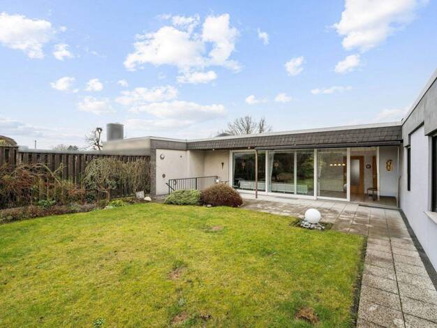 Bungalow zum Kauf 249.000 € 4 Zimmer 117,6 m² 443 m² Grundstück Beltinghoven Mönchengladbach 41068