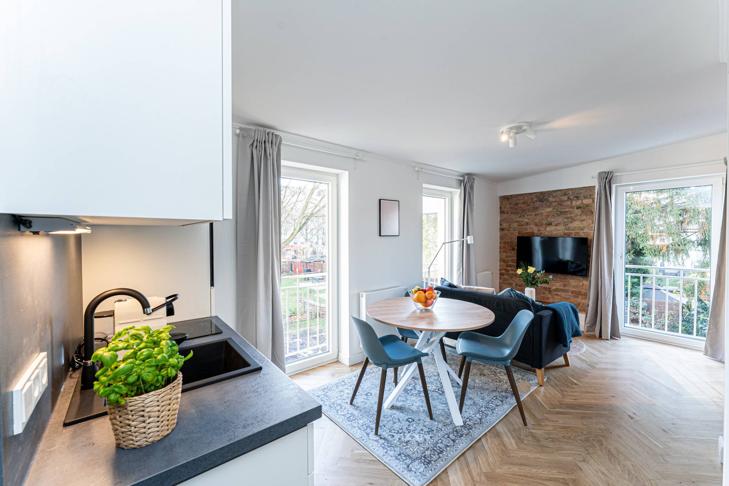 First occupancy: completely renovated studio apartment with garden in a new building in Berlin – Berlin – Vorschaubild 7