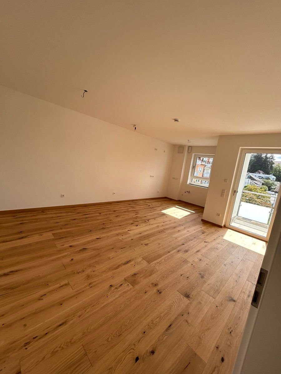 Wohnung zur Miete 910 € 2 Zimmer 60,5 m²<br/>Wohnfläche EG<br/>Geschoss ab sofort<br/>Verfügbarkeit Deggendorf Deggendorf 94469