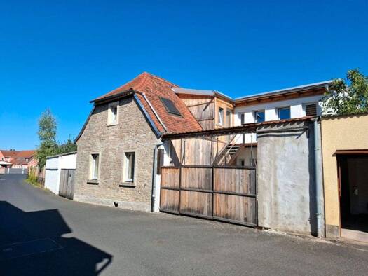 Haus zum Kauf provisionsfrei 420.000 € 11 Zimmer 208 m² 474 m² Grundstück Alberstshofen 97320