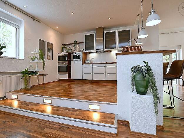 Wohnung zur Miete auf Zeit 2.590 € 4,5 Zimmer 175 m² frei ab sofort Heutingsheim Freiberg am Neckar 71691