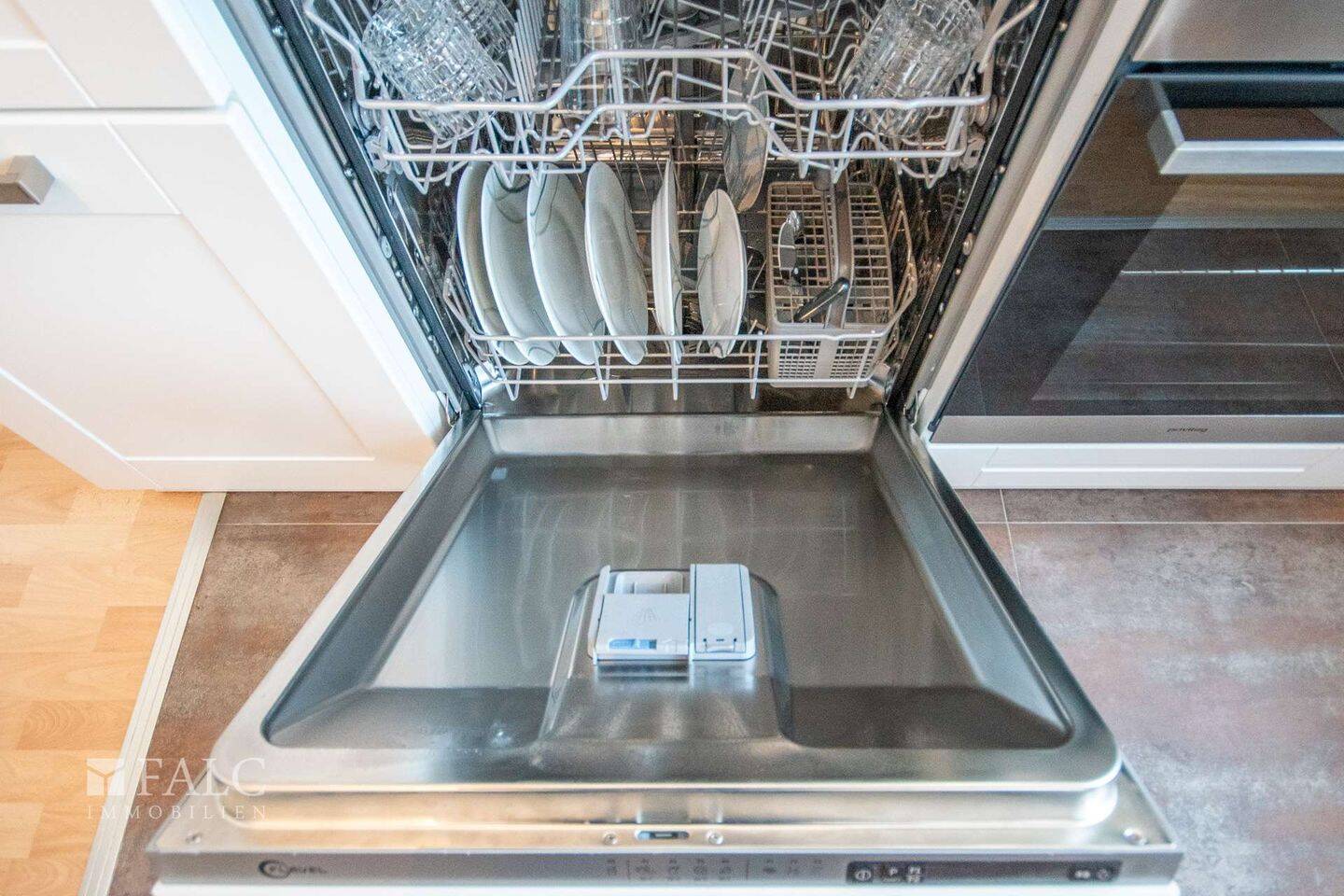 Property thumbnail 8