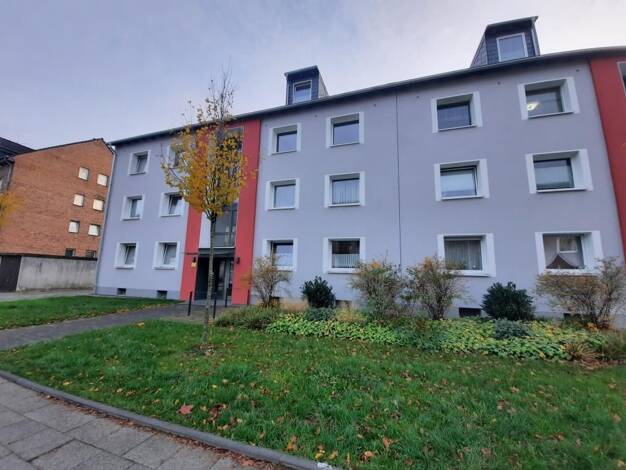 Wohnung zur Miete nur mit Wohnberechtigungsschein 331 € 2,5 Zimmer 48,7 m² 3. Geschoss Am Giesenhof 11 Obermeiderich Meiderich / Beeck 47138