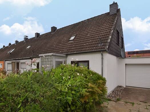 Reihenendhaus zum Kauf 220.000 € 4 Zimmer 85 m² 417 m² Grundstück West Hildesheim 31139