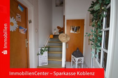 Wohnung zum Kauf 199.000 € 5 Zimmer 107 m² 1. Geschoss frei ab sofort Metternich 5 Koblenz 56072