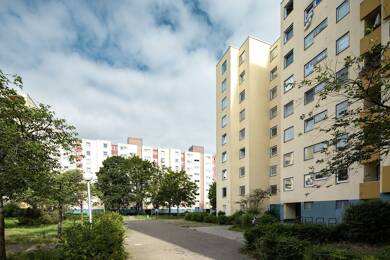 Wohnung zur Miete 599 € 3 Zimmer 75,8 m² 7. Geschoss frei ab 01.06.2025 Pillnitzer Weg 27 Staaken Berlin 13593