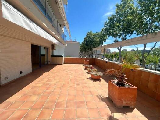 Wohnung zum Kauf 475.000 € 3 Zimmer 96 m² EG Carrer Escoles 17 Castell-Platja d'Aro 17250