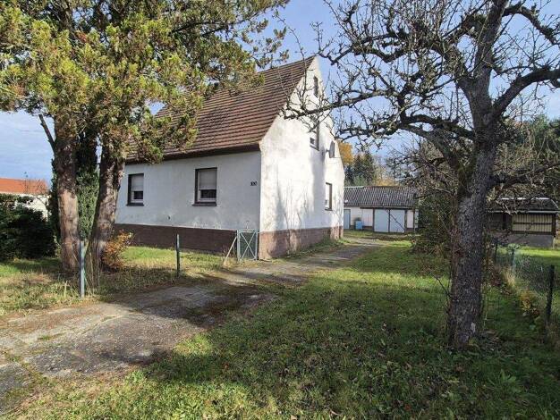 Einfamilienhaus zum Kauf provisionsfrei 80.000 € 6 Zimmer 148,4 m² 2.339 m² Grundstück Köbeln Bad Muskau 02953