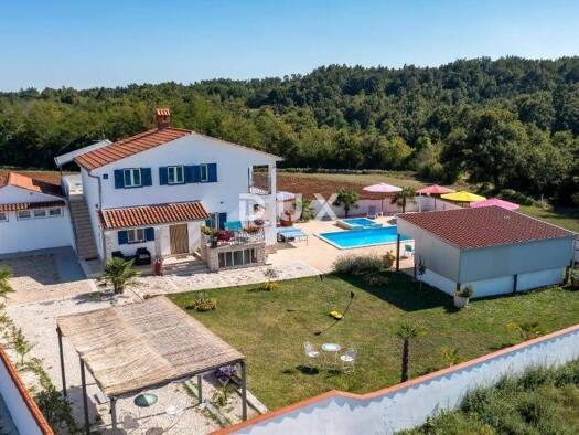Einfamilienhaus zum Kauf 395.000 € 6 Zimmer 200 m² 1.100 m² Grundstück Žminj 52341