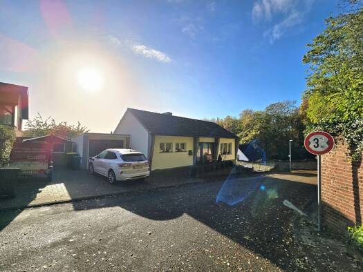 Einfamilienhaus zur Miete 800 € 2 Zimmer 75 m² 361 m² Grundstück frei ab 01.02.2027 Johannes-Kreuz-Weg 24 Metternich Weilerswist 53919