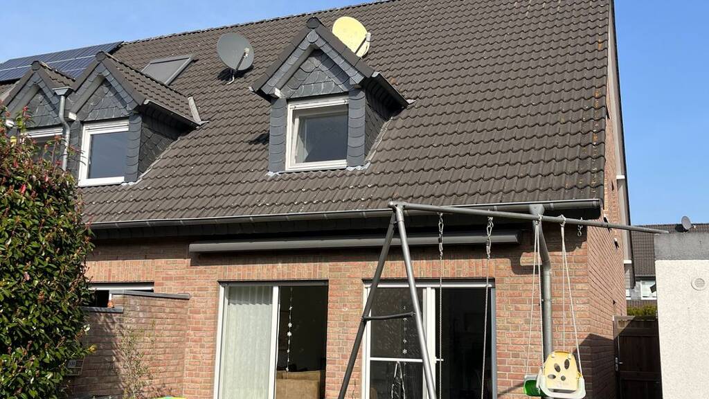 Reihenhaus zum Kauf provisionsfrei 440.000 € 8 Zimmer 119 m² 297 m² Grundstück Eichenstr. 19 g Bergheim Duisburg 47228