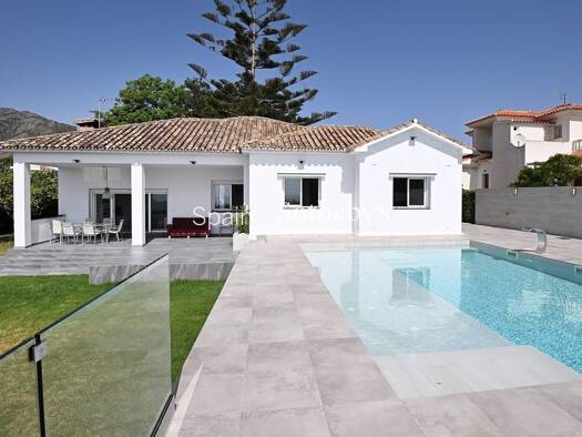 Haus zum Kauf 895.000 € 264 m² Las Cabezas de San Juan 41730
