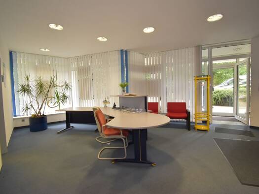 Bürofläche zum Kauf 199.000 € 7 Zimmer 238 m² Bürofläche Suhl Suhl 98527