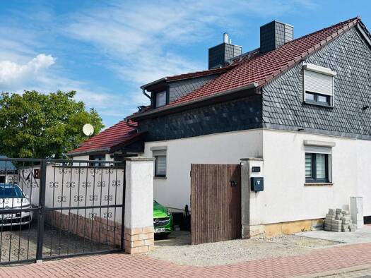 Haus zum Kauf 99.000 € 4 Zimmer 81 m² 640 m² Grundstück Schraplau 06279