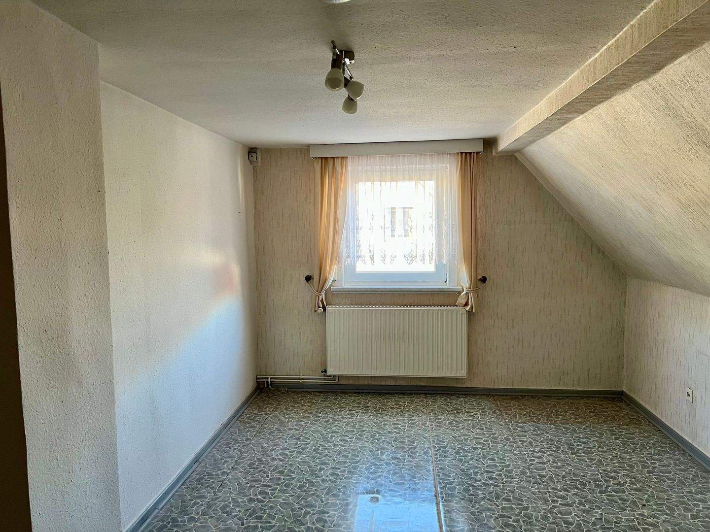 Immobilie in Ilmenau - Einfamilienhaus / Doppelhaushälfte in Ilmenau - Bild 1