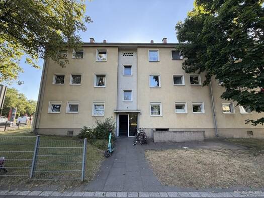 Wohnung zum Kauf 300.000 € 3 Zimmer 64 m² 1. Geschoss Buchheim Köln 51063