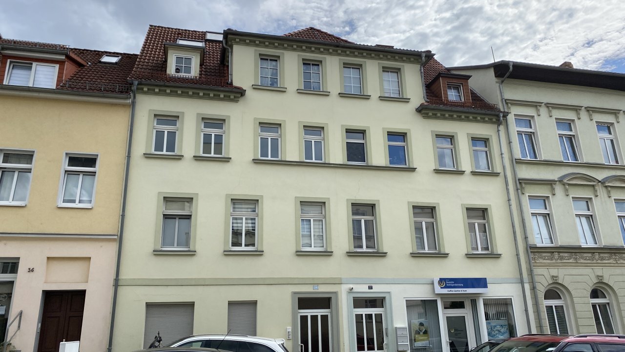 Wohnung zum Kauf 69.000 € 2 Zimmer 63,2 m²<br/>Wohnfläche 2.<br/>Geschoss Clara-Zetkin-Straße / Friedrich-Engels-Straße Gera 07545