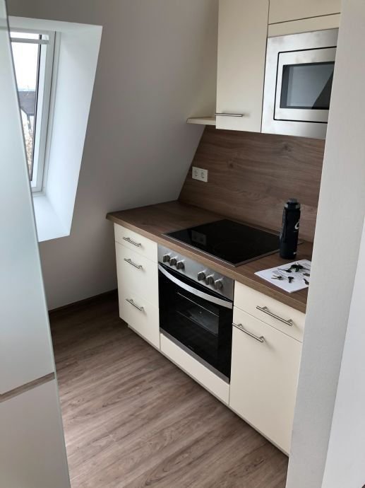 Wohnung zur Miete 745 € 2 Zimmer 64 m²<br/>Wohnfläche 2.<br/>Geschoss 01.01.2025<br/>Verfügbarkeit Petersberg Petersberg 36100