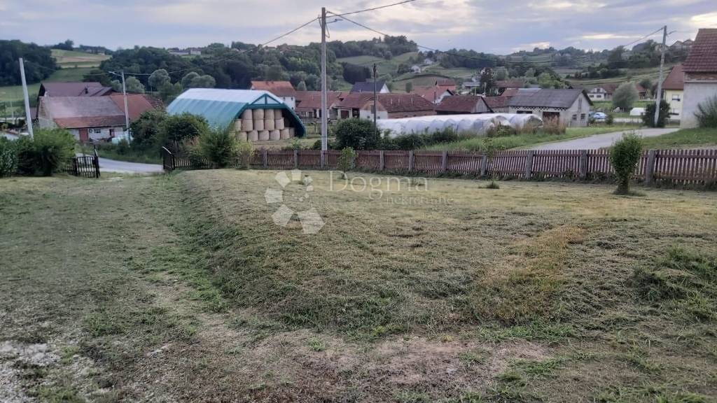 Land-/Forstwirtschaft zum Kauf 65.000 € Luka