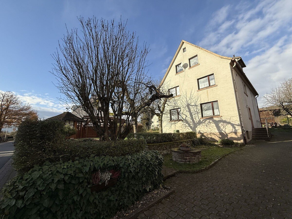 Einfamilienhaus zum Kauf 129.000 € 10 Zimmer 155 m²<br/>Wohnfläche 506 m²<br/>Grundstück Sackenbach Lohr am Main / Sackenbach 97816