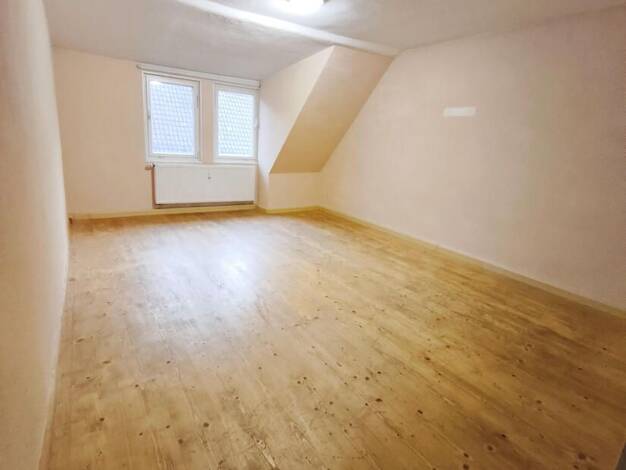 Wohnung zum Kauf 139.000 € 4,5 Zimmer 115 m² 3. Geschoss Sulz Sulz am Neckar 72172
