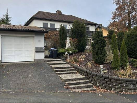 Mehrfamilienhaus zum Kauf 360.000 € 7 Zimmer 210 m² 829 m² Grundstück frei ab 01.12.2025 Hattenhof Neuhof 36119