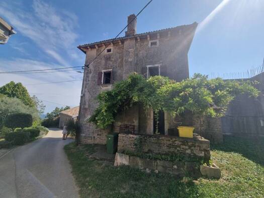 Einfamilienhaus zum Kauf 165.000 € 8 Zimmer 140 m² 30 m² Grundstück Grožnjan 52429