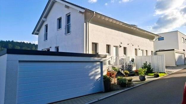 Doppelhaushälfte zum Kauf 380.000 € 5 Zimmer 130 m² Eberfingen Stühlingen 79780