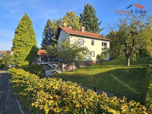 Einfamilienhaus zum Kauf 299.000 € 8 Zimmer 200 m² 1.782 m² Grundstück Breitenbach Schlüchtern / Breitenbach 36381