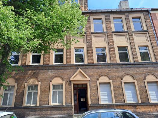 Haus zum Kauf provisionsfrei 90.000 € 18 Zimmer 373 m² 614 m² Grundstück Feldstraße (Bitterfeld) 24 Bitterfeld Bitterfeld-Wolfen 06749