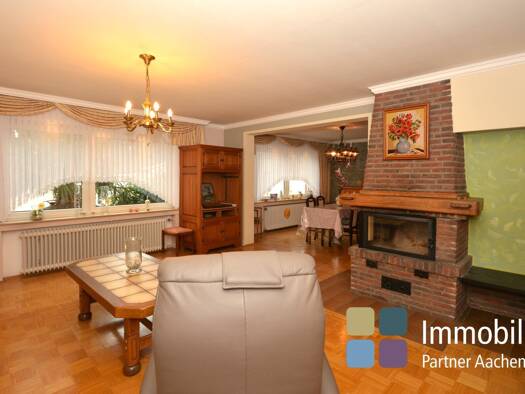 Einfamilienhaus zum Kauf 369.000 € 11 Zimmer 344 m² 713 m² Grundstück frei ab sofort Merzenhausen Jülich / Merzenhausen 52428