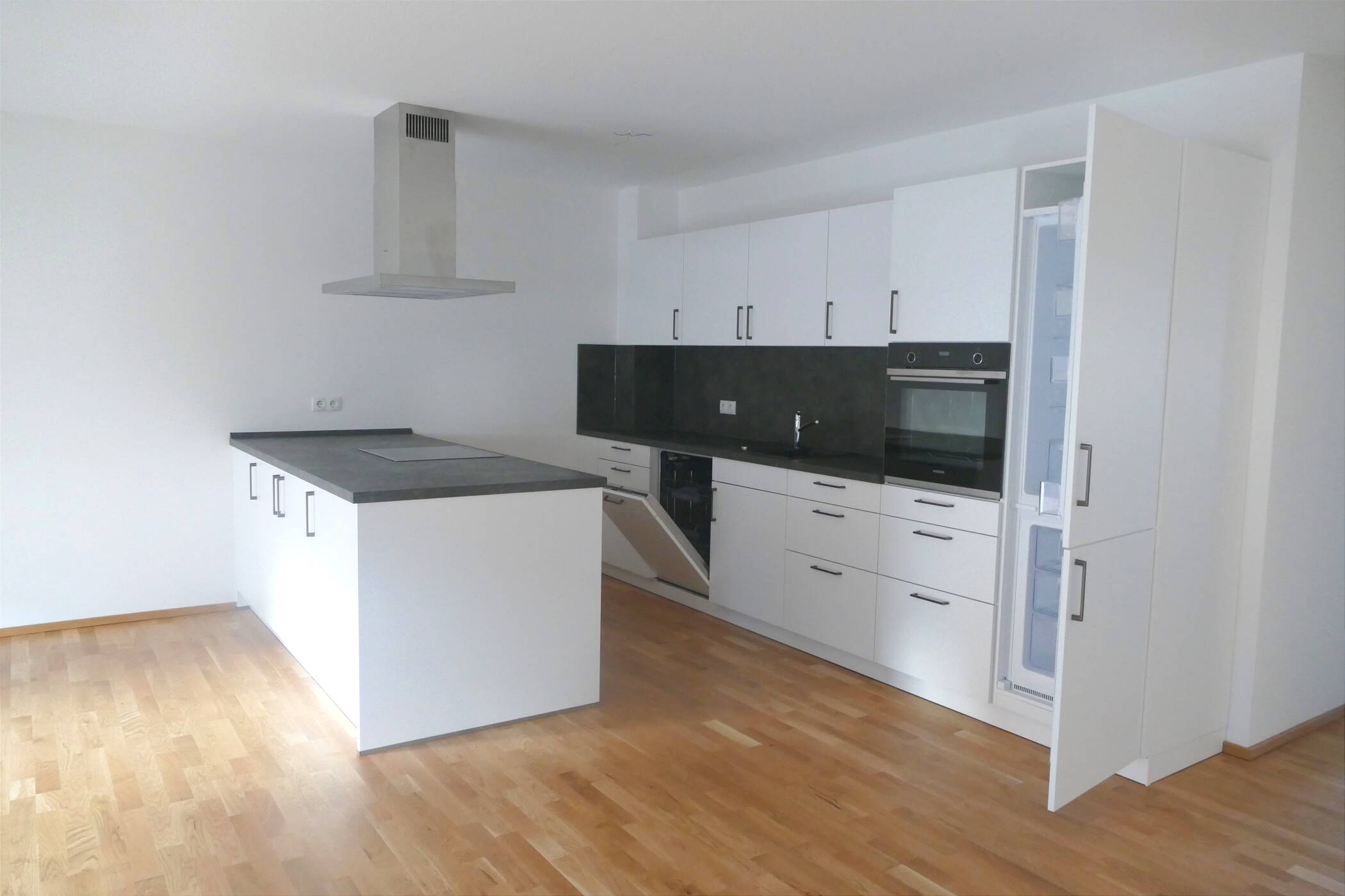 Wunderschöne 3-Z-Whg mit Aufzug und TG-Stellplatz – Riedener Strasse 1G, 90518 Altdorf bei Nürnberg – Vorschaubild 3