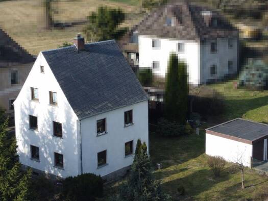 Mehrfamilienhaus zum Kauf 200.000 € 8 Zimmer 143 m² 608 m² Grundstück Erkersreuth Selb 95100
