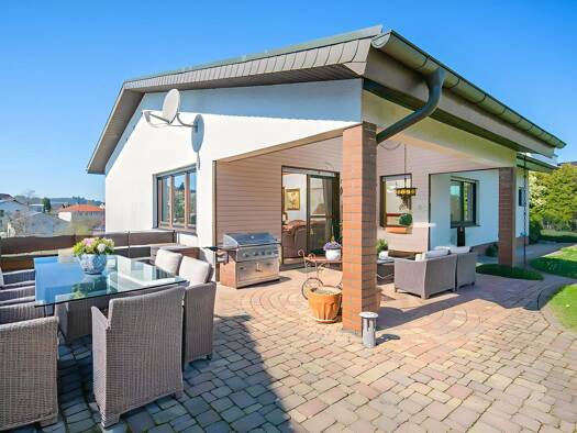 Einfamilienhaus zum Kauf provisionsfrei 590.000 € 5 Zimmer 201 m² 966 m² Grundstück frei ab sofort Ritschweier Weinheim 69469