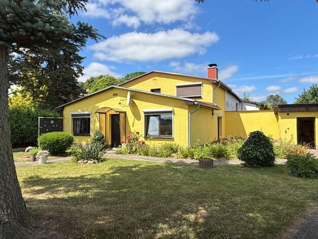 Doppelhaushälfte zum Kauf 180.000 € 4,5 Zimmer 100 m² 602 m² Grundstück Groß Ernsthof Rubenow 17509