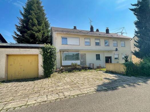 Mehrfamilienhaus zum Kauf 460.000 € 10 Zimmer 205 m² 709 m² Grundstück Traunreut Traunreut 83301