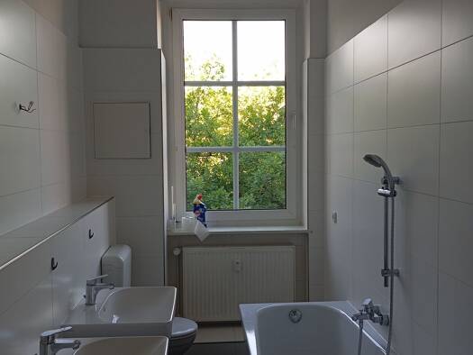 Wohnung zur Miete 565 € 4 Zimmer 79,3 m² frei ab sofort Naumburg Naumburg (Saale) 06618