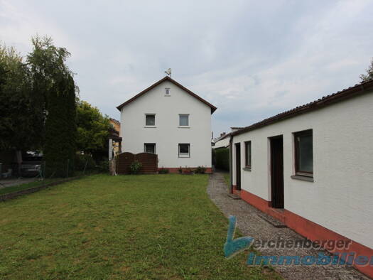 Einfamilienhaus zum Kauf 250.000 € 5 Zimmer 108 m² 1.148 m² Grundstück Altenmarkt Osterhofen / Altenmarkt 94486