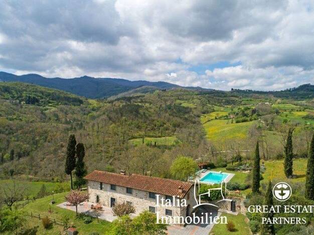 Bauernhaus zum Kauf 1.150.000 € 17 Zimmer 332 m² 11.069 m² Grundstück Vicchio 50039