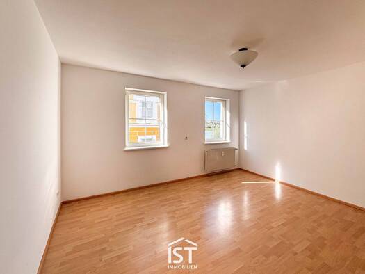 Wohnung zur Miete 590 € 2 Zimmer 50 m² 1. Geschoss frei ab sofort Obernberg am Inn 4982