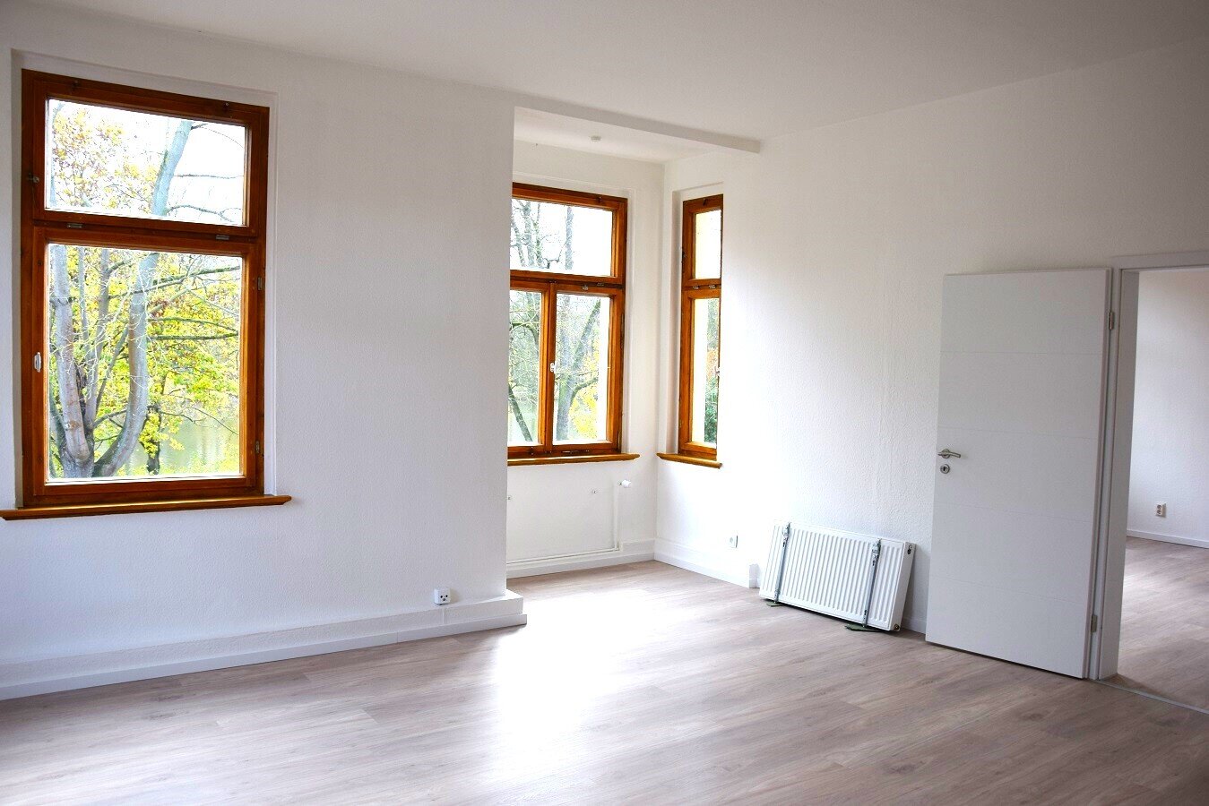 Wohnung zur Miete 690 € 3 Zimmer 100 m²<br/>Wohnfläche 1.<br/>Geschoss ab sofort<br/>Verfügbarkeit Apolda Apolda 99510