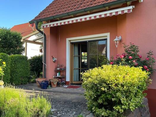 Doppelhaushälfte zum Kauf 619.000 € 4,5 Zimmer 122 m² 355 m² Grundstück frei ab sofort Cadolzburg Cadolzburg 90556