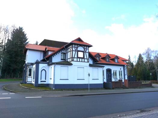 Mehrfamilienhaus zum Kauf provisionsfrei als Kapitalanlage geeignet 498.000 € 12 Zimmer 569 m² 2.536 m² Grundstück Munster 29633