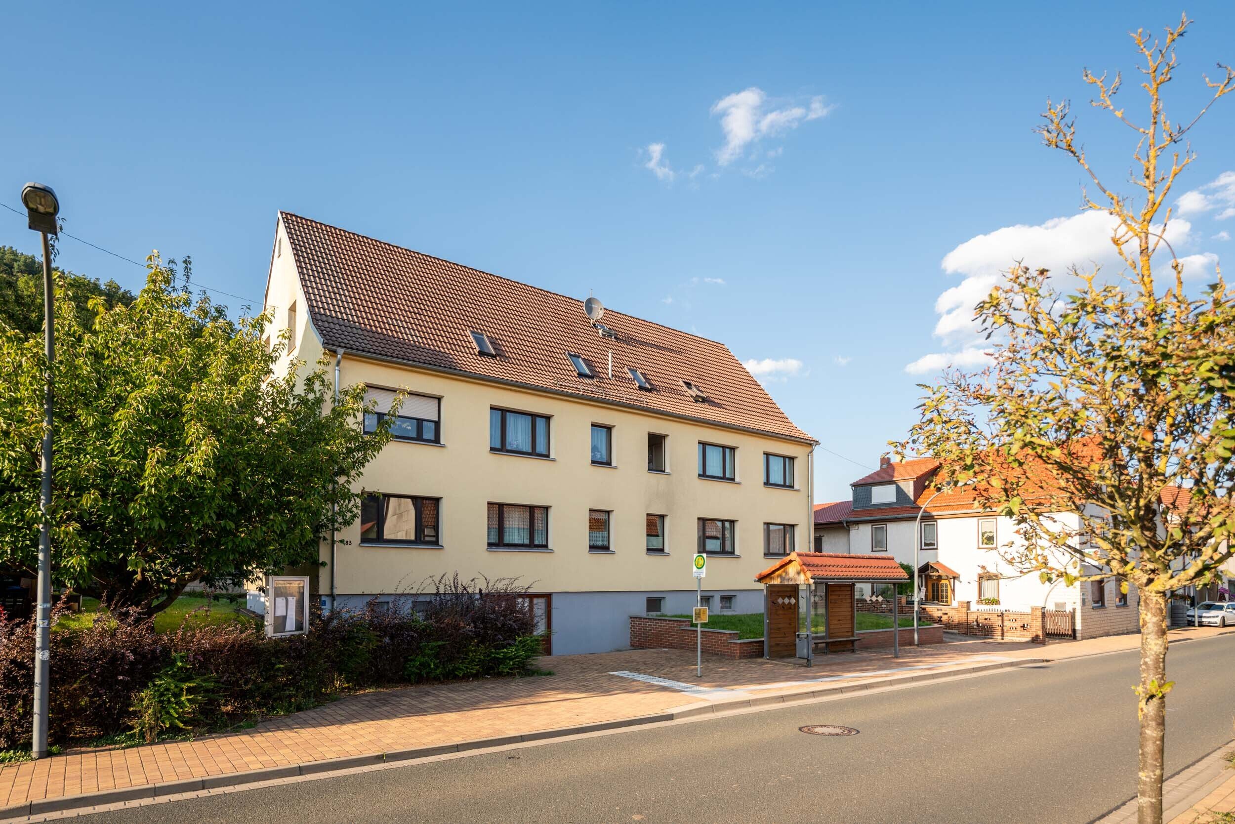 Wohnung zum Kauf 75.000 € 3 Zimmer 67,2 m²<br/>Wohnfläche 1.<br/>Geschoss Nord Uhlstädt-Kirchhasel 07407