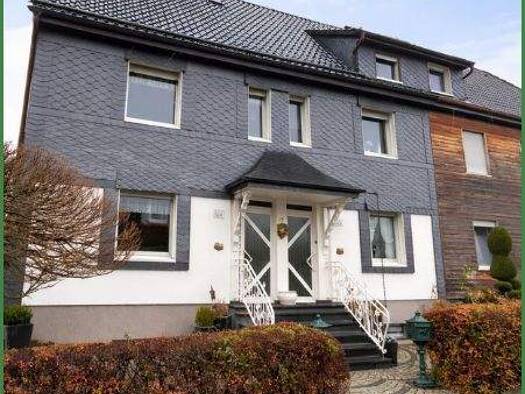 Doppelhaushälfte zum Kauf 380.000 € 8 Zimmer 173,3 m² 547 m² Grundstück Burscheid 51399