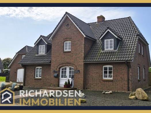 Einfamilienhaus zum Kauf 519.000 € 6 Zimmer 251,8 m² 1.233 m² Grundstück Neukirchen Neukirchen 25927