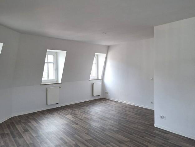 Wohnung zur Miete 550 € 3 Zimmer 80,4 m² frei ab sofort Thomasstraße 2 Greiz Greiz 07973